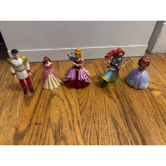 Disney Princess & Prince Figurine Set - Picture 2 of 2